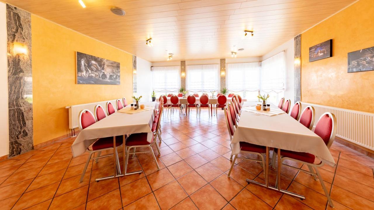 Pension & Gaststaette Zur Salzgrube Sondershausen Bagian luar foto