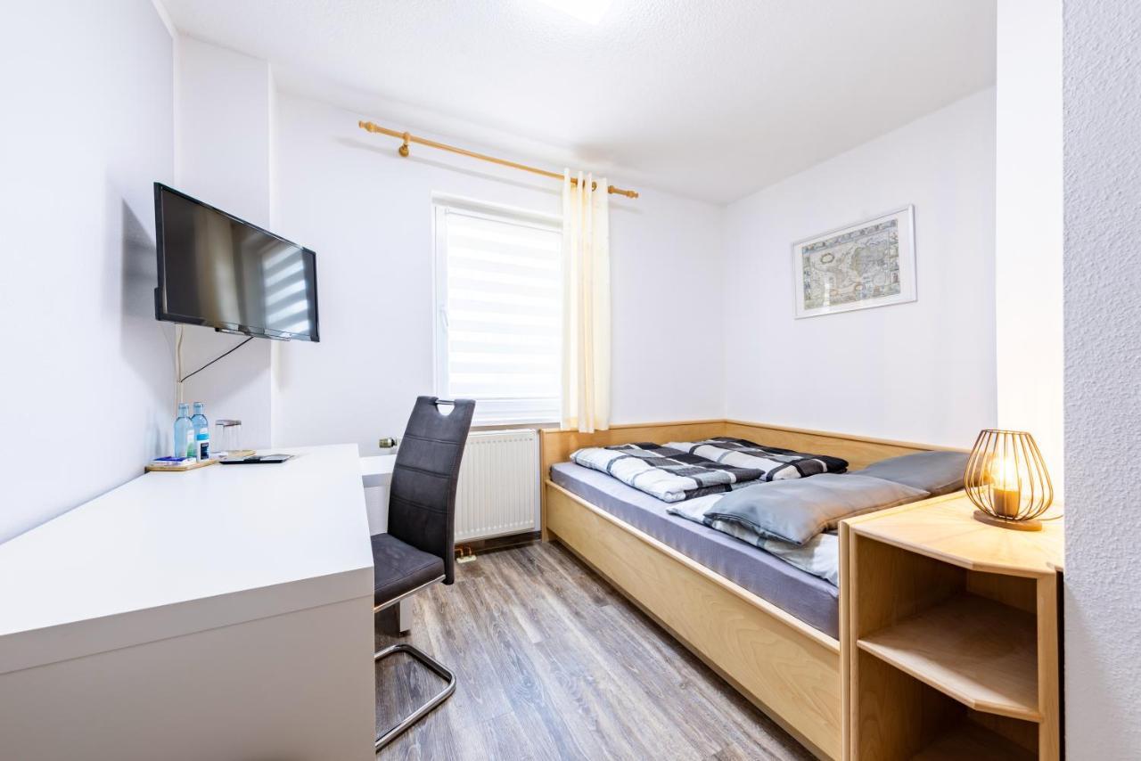 Pension & Gaststaette Zur Salzgrube Sondershausen Bagian luar foto
